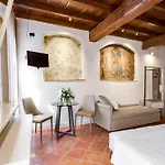 Ferrara Rooms