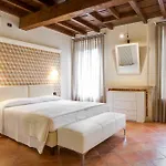 Frühstückspension Ferrara Rooms
