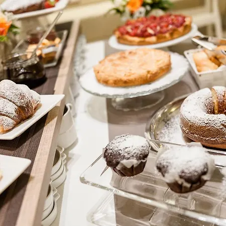 Ferrara Rooms פררה