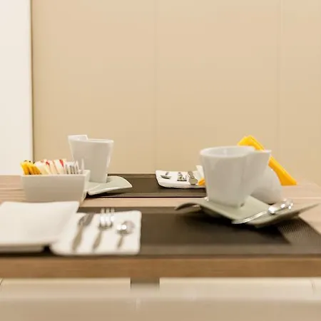 לינה וארוחת בוקר Ferrara Rooms פררה