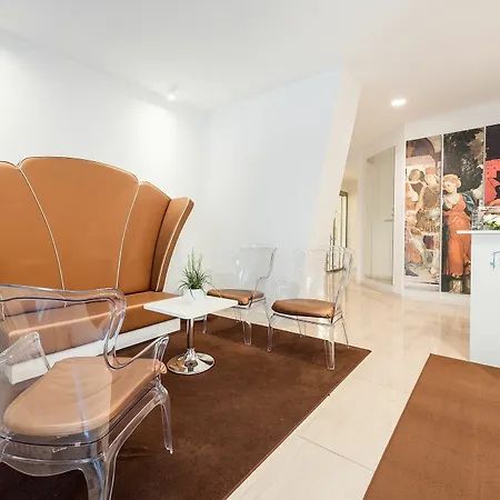 Ferrara Rooms Bed & Breakfast 3*