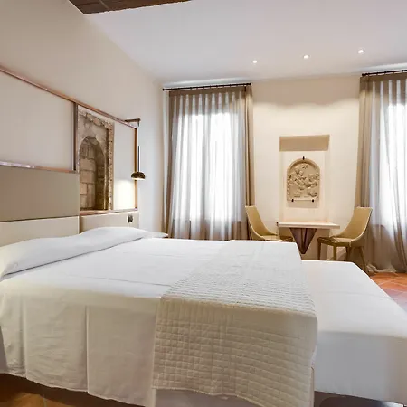 Ferrara Rooms לינה וארוחת בוקר פררה