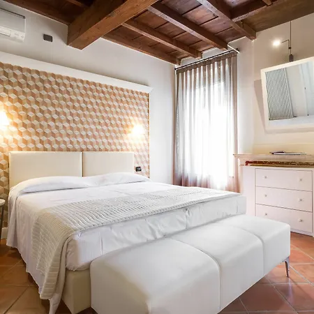 Bed & Breakfast Ferrara Rooms 3*