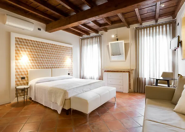Bed and Breakfast Ferrara Rooms 4*